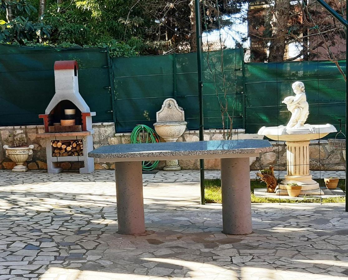 Goga Mare Apartment Rovigno Esterno foto