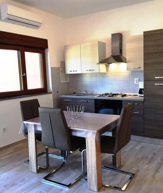 Goga Mare Apartment Rovigno Esterno foto