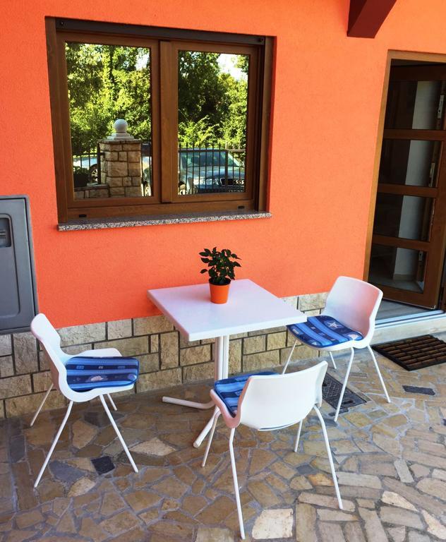 Goga Mare Apartment Rovigno Esterno foto