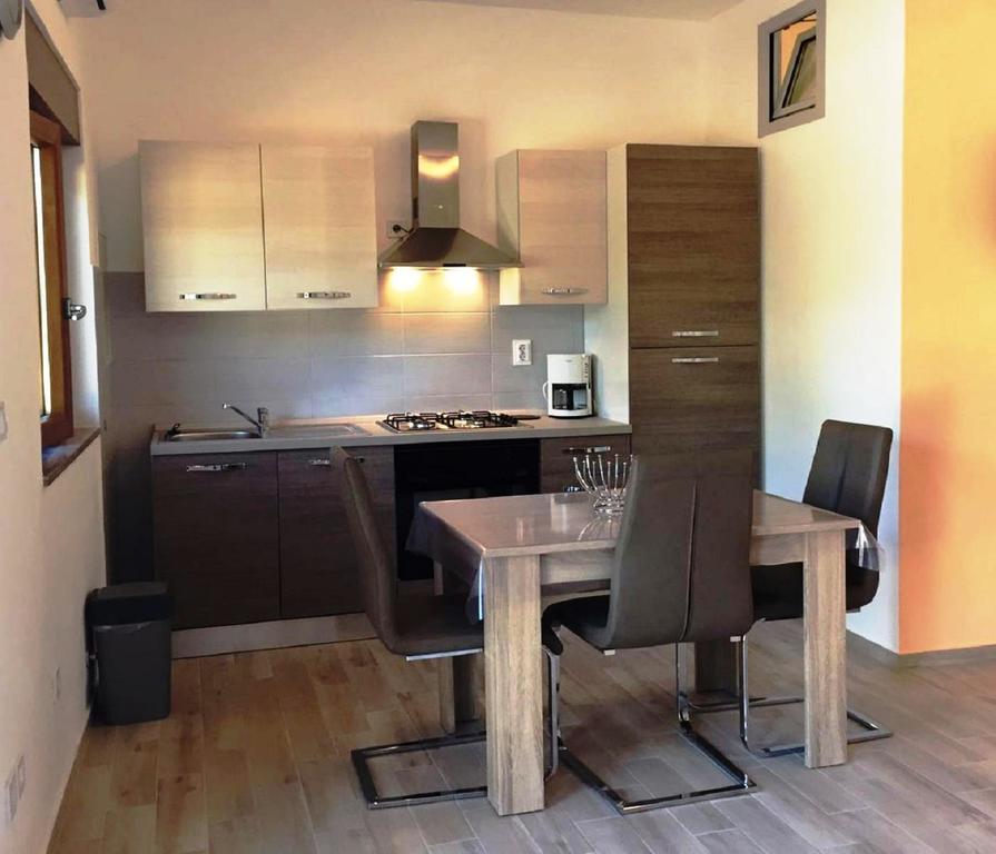 Goga Mare Apartment Rovigno Esterno foto