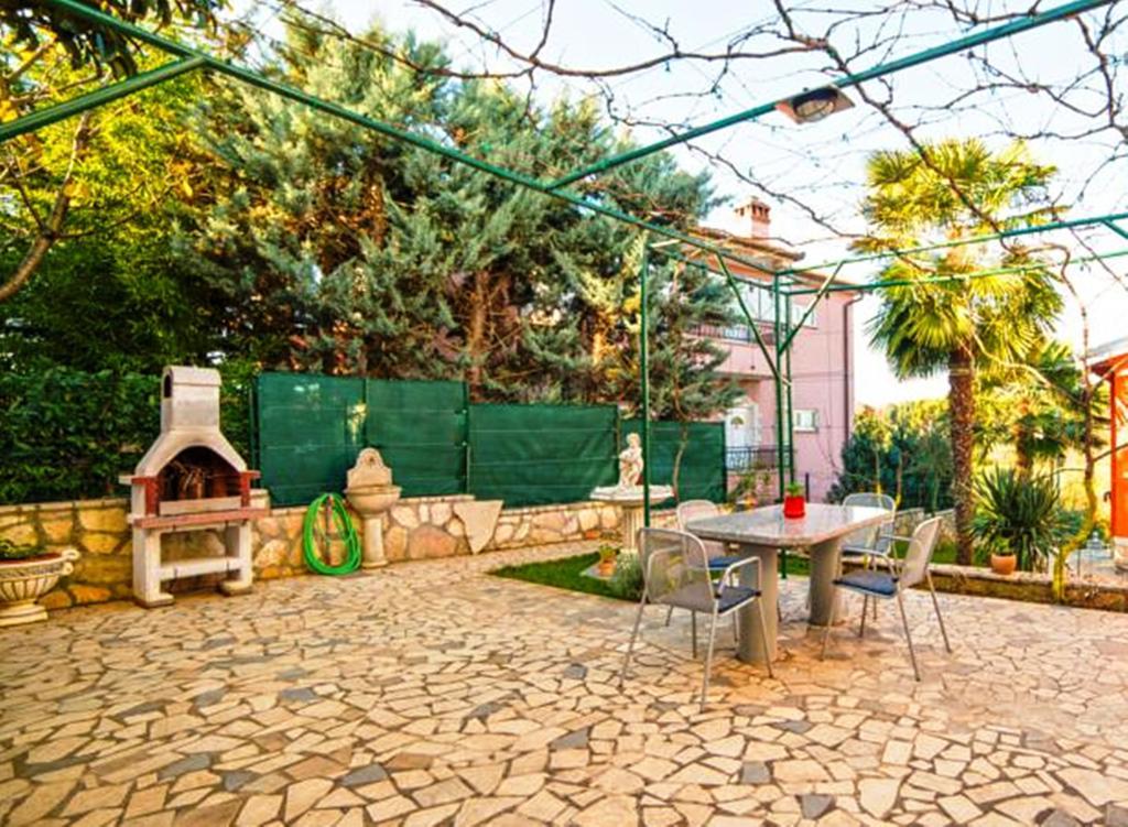 Goga Mare Apartment Rovigno Esterno foto